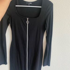 Long sleeve mini zip up fitted dress!